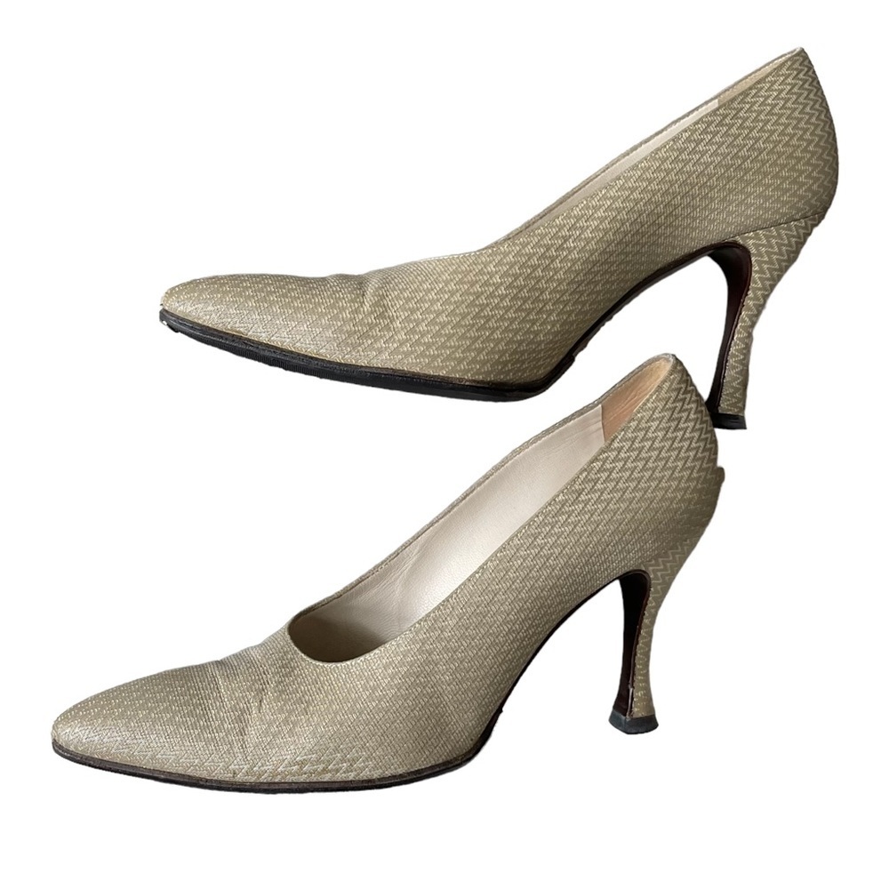 Giorgio Amani Italian Made  with Leather‎ Upper Lining Silver Heels Size: 35.5